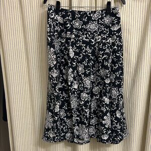 GAP Monochrome Floral A-Line Skirt
